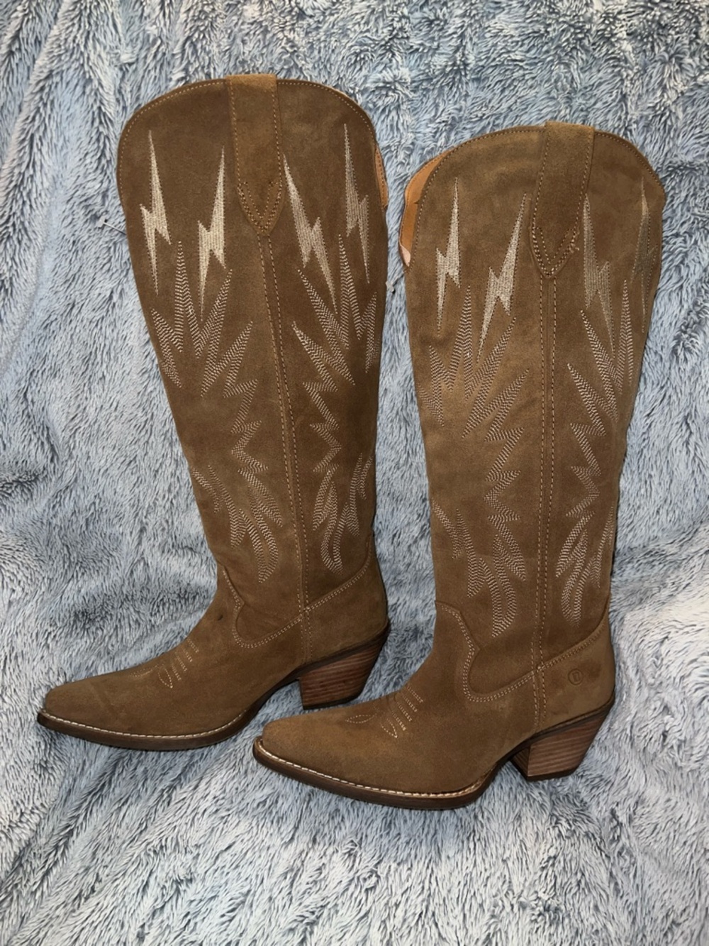 👣DINGO 1969 Thunder Road Camel Tan Suede Cowboy Cowgirl Western Tall Boots 6.5 - Picture 8 of 13